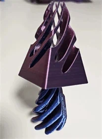 ספינר פרמידה